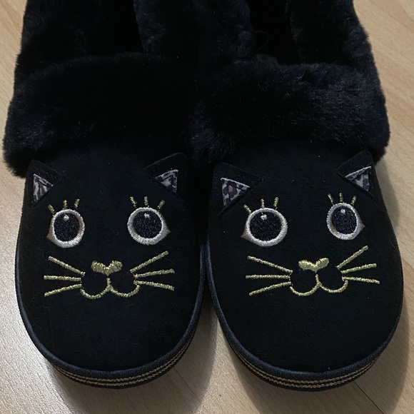 BOBS from Skechers Black Cat Slippers - Picture 2 of 4